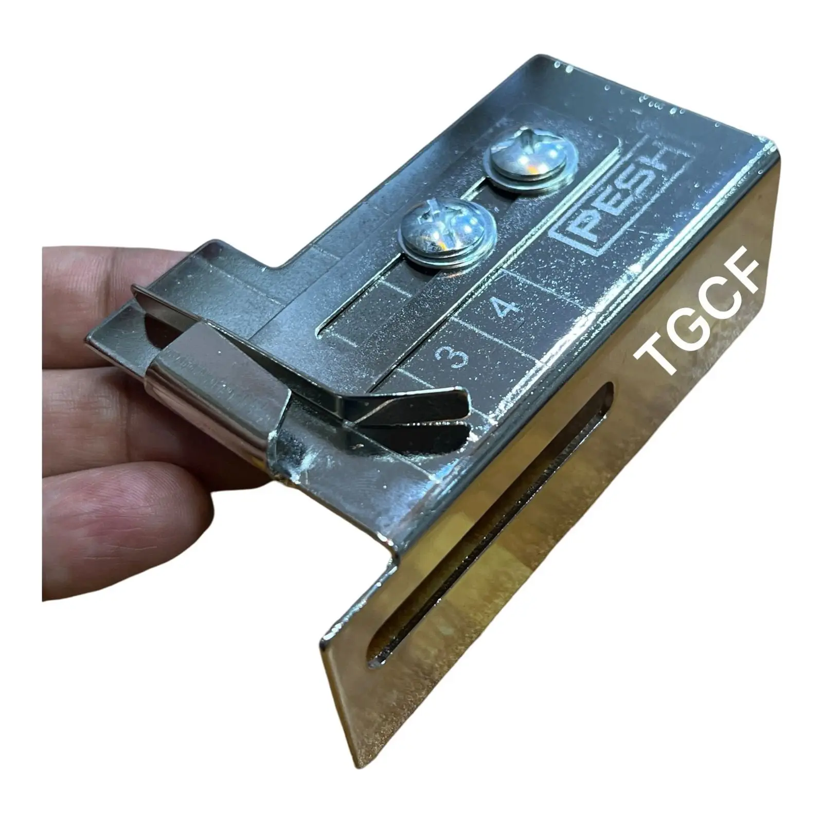 TGCF tapa edge cover para Pegasus W500, tapa protectora y repuesto original que protege el mecanismo de la máquina de coser industrial